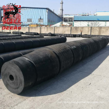 High quality hollow cylinder rubber fender fixed on tugboat